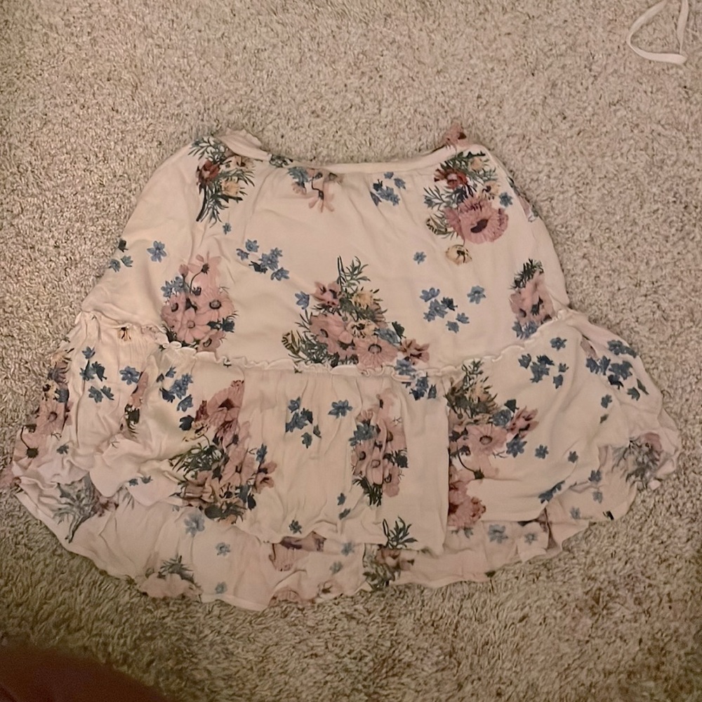 Art class skirt floral cream color!